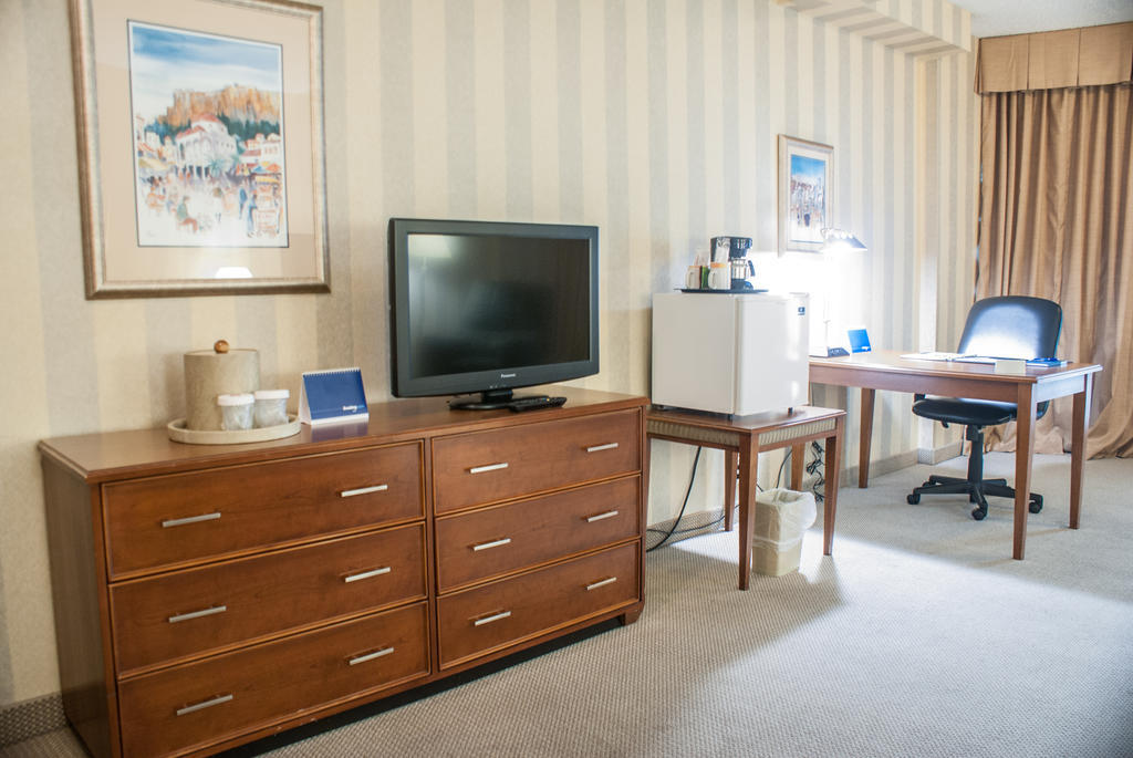 Clarion Hotel & Casino Las Vegas Room photo