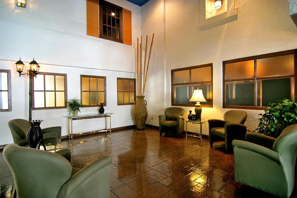 Clarion Hotel & Casino Las Vegas Exterior photo